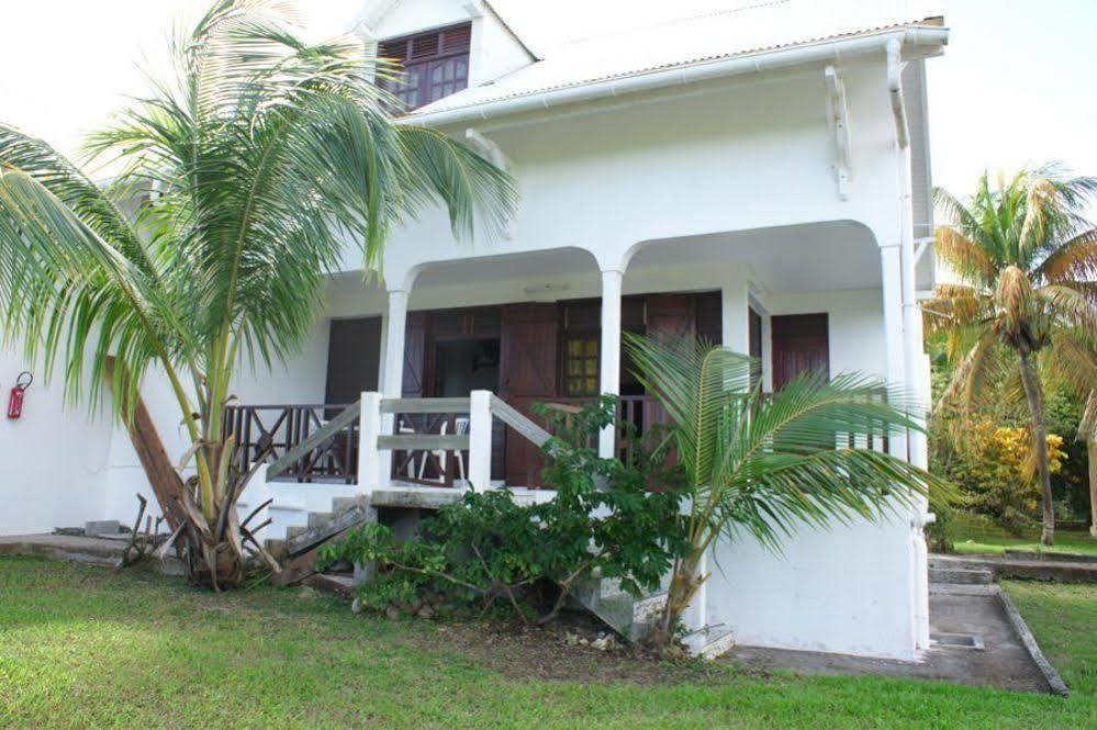 Hotel Au Jardin De Beausejour Capesterre Exterior foto